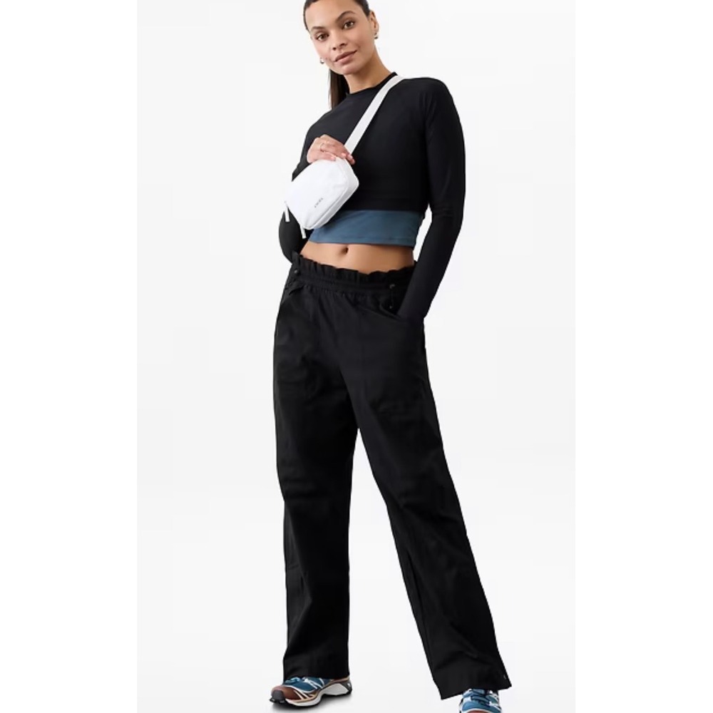 Athleta Trekkie High Rise Parachute Pants Black Wide Leg Paperbag Waist Sz 10